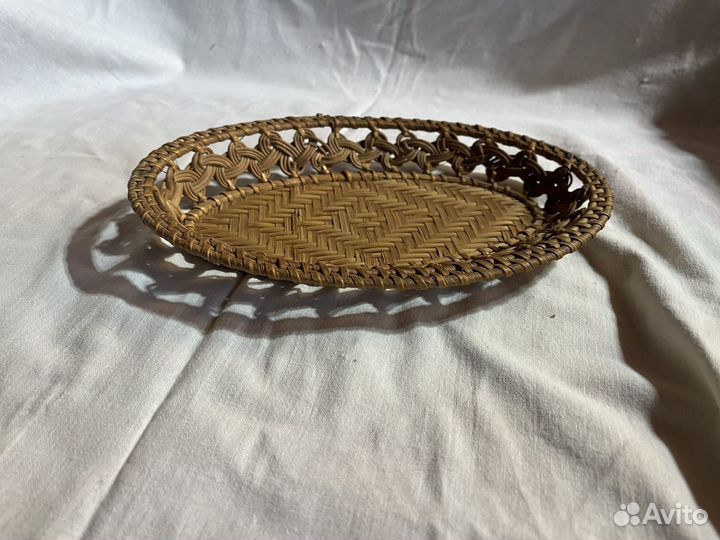 Корзина из соломы