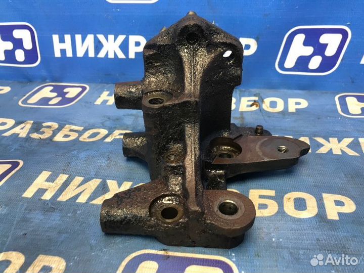 Кронштейн опоры двигателя Mitsubishi Lancer 5 CB