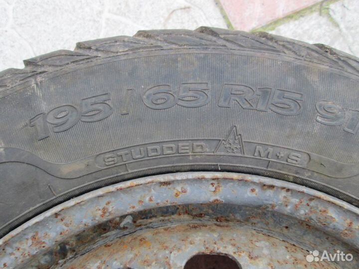 Продам колесо в сборе Стояло наwv транспортёр