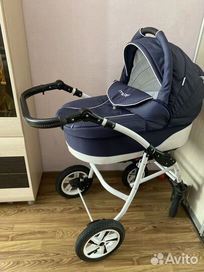 Детская коляска 3 в 1