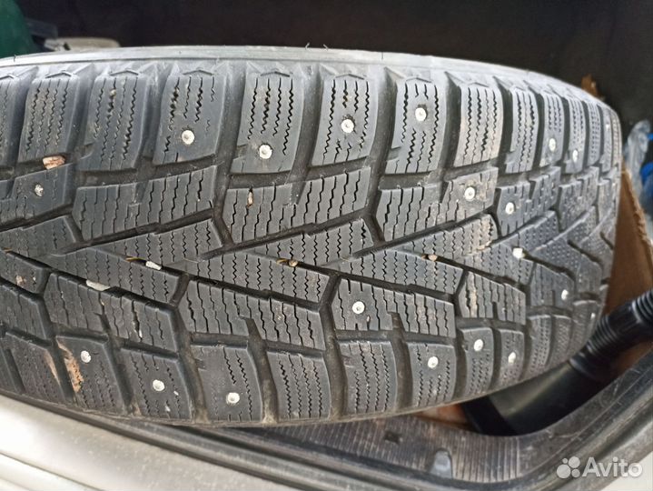 R17 Nexen Winguard WinSpike 215/55, PCD 5x114.3 DIA 67.1