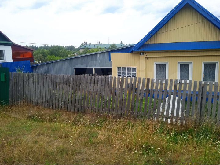 Дом 59 м² на участке 4 сот.