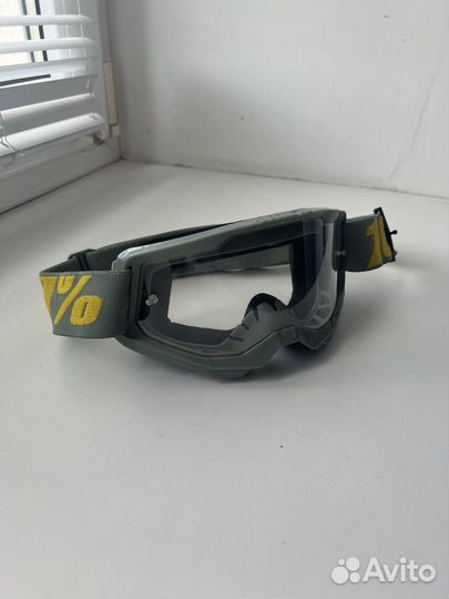 Leatt dual axis pro наколенники