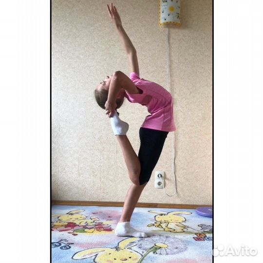 Тренер по растяжке и хореографии