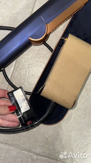 Dyson airstrait ht01