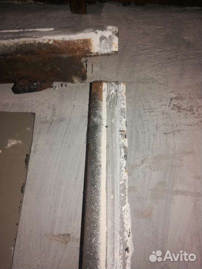 Дверь входная металлическая б/у