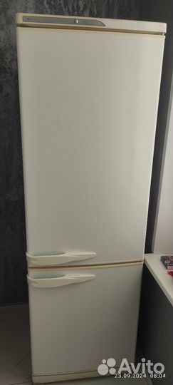 Холодильник рабочий