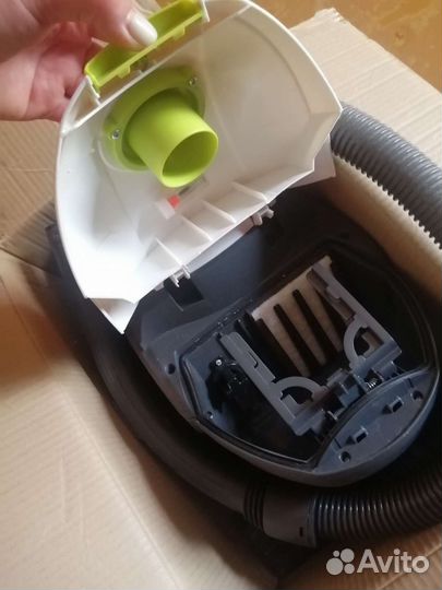 Пылесос home club рабочиий, в хорошем состоянии