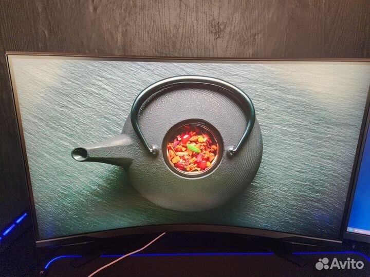 Samsung odyssey neo g7 (s32bg750nc)