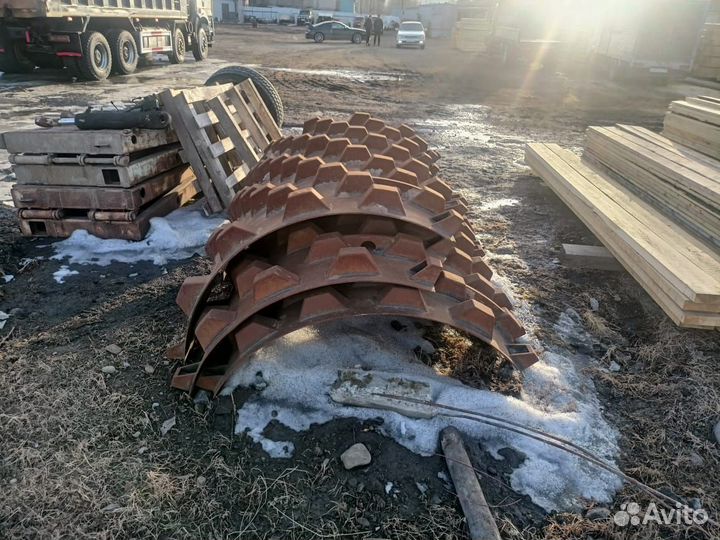 Кулачковый бандаж для грунтового катка SS R180C-8