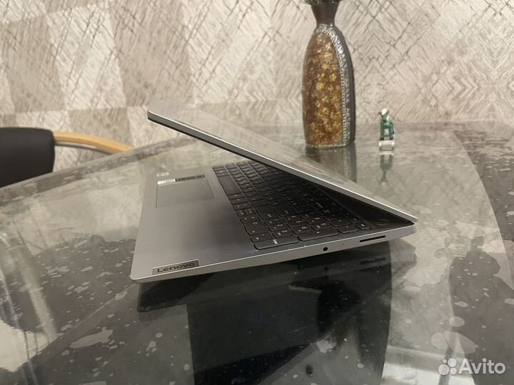 Мощный lenovo 15” Core i5-10 8GB SSD full HD