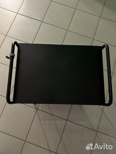 Этажерка на колесиках