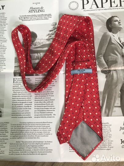 Галстук красный Prada Италия