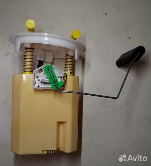 Датчик уровня топлива Renault Duster K9K