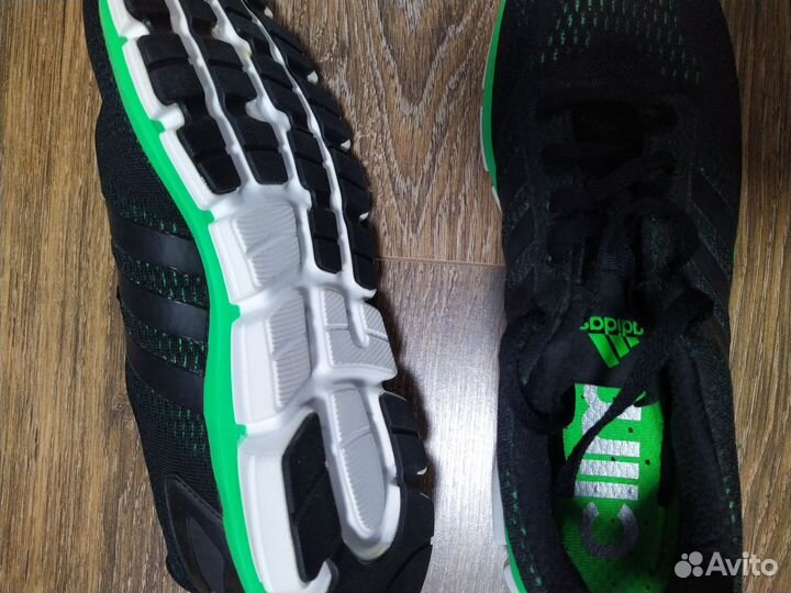 Кроссовки adidas