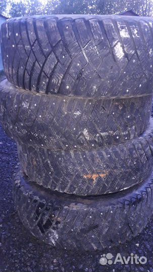 Goodyear UltraGrip 215/65 R16