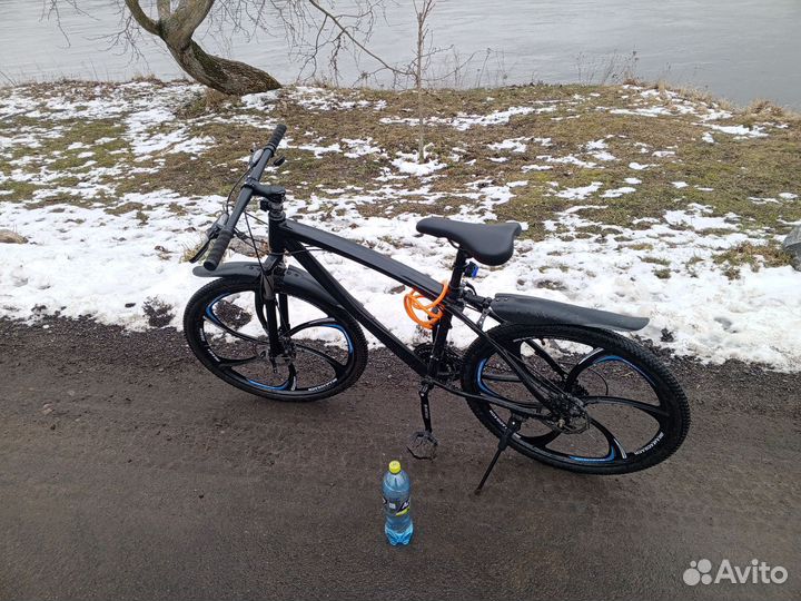 Велосипед на литых дисках bmw