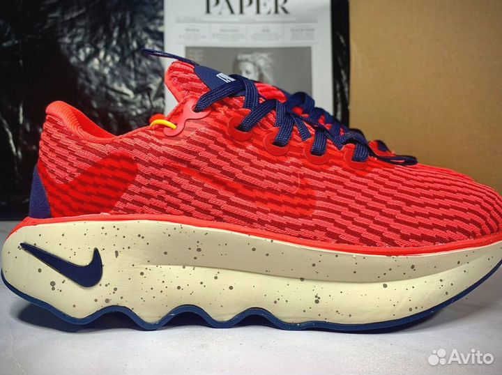 Кроссовки Nike красные