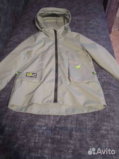 Ветровка для девочки