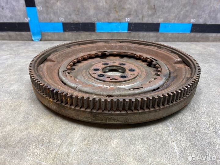 Маховик Volkswagen Golf 6 1.6 BSE AT 2009