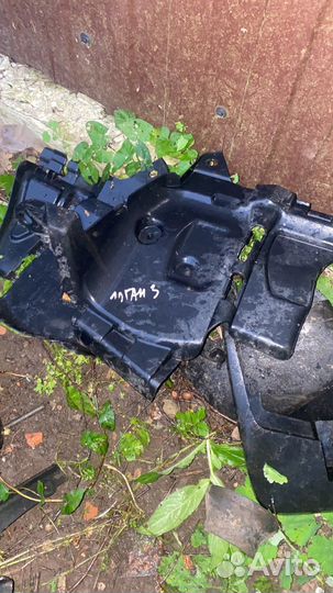 Брызговик рено логан 2