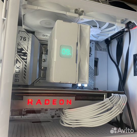 Видеокарта radeon VII (16 gb, HBM2)