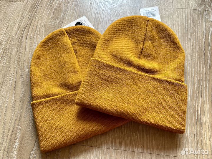 Шапка новая шерсть цвет оранжевый