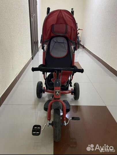 Трехколесный велосипед