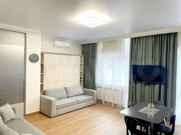 1-к. квартира, 57 м², 4/4 эт.