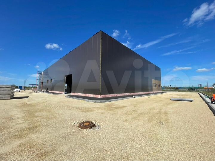 Склад под магазин 500 - 1500 кв м