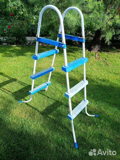 Лестница для бассейна