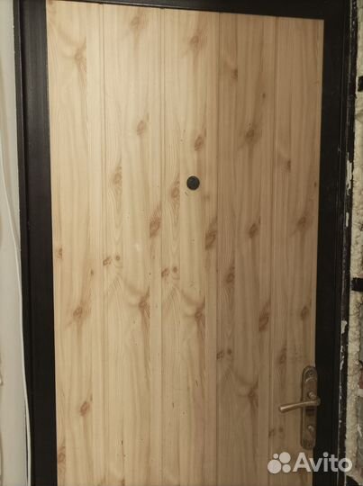 Дверь входная металлическая