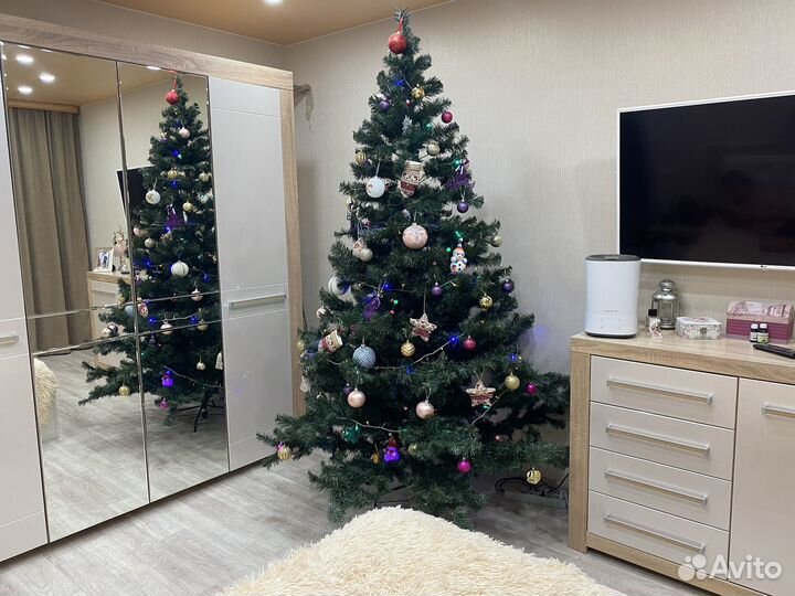 Елка искусственная