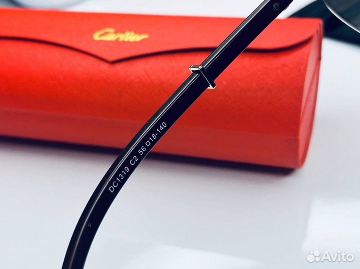 Солнцезащитные очки cartier