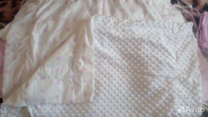 Набор в кроватку(бортик,плед,простынь)