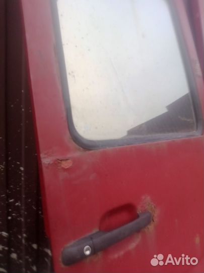 Задние двери спринтер 95-06г.в под ремонт