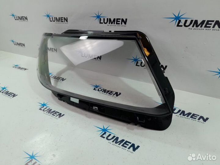 Стекло фары правое Volkswagen Tiguan 2 2016-2020