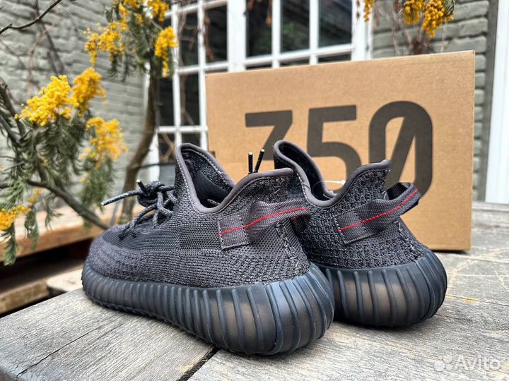 Кроссовки adidas yeezy boost 350