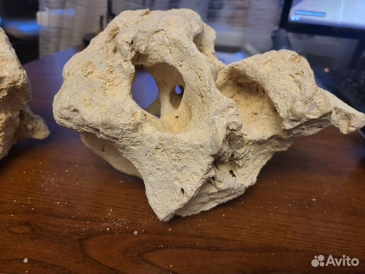 Кораллы и камни для аквариума