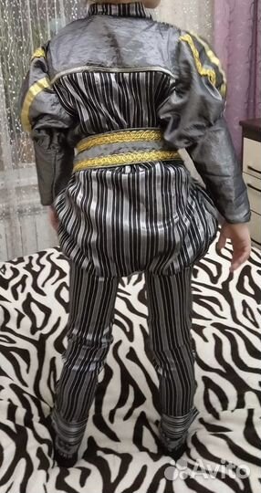 Новогодний костюм Бэтмэна, принца, грибочка