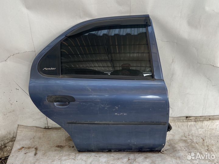 Задняя правая дверь Ford mondeo 2