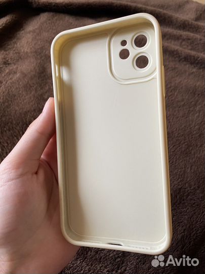 Чехол на iPhone 11