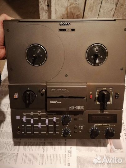 Катушечный магнитофон