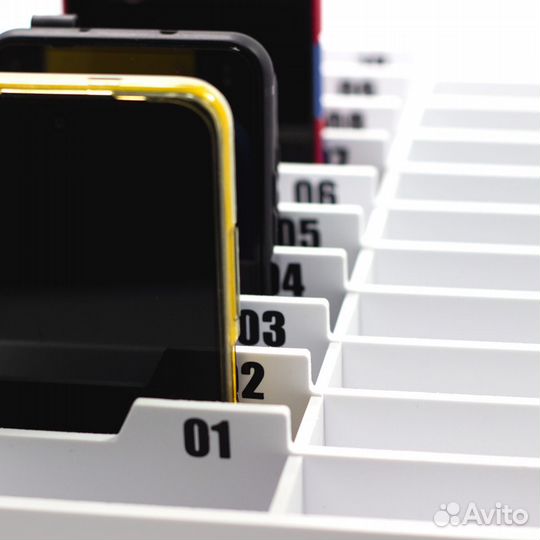 Органайзер для телефонов в школу 30 ячеек пвх белы