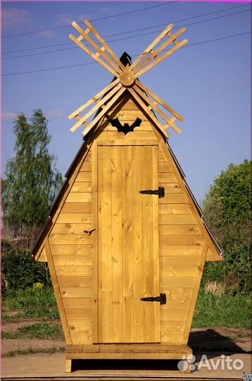 Уличный туалет деревянный SOX560