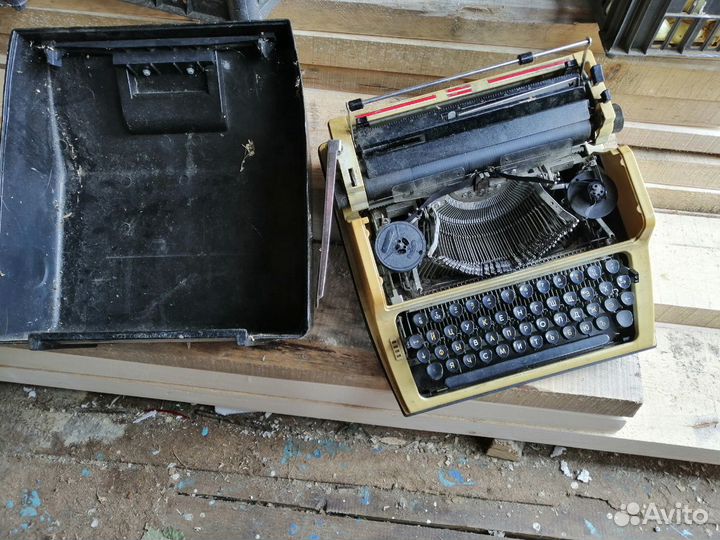 Продам печатную машинку