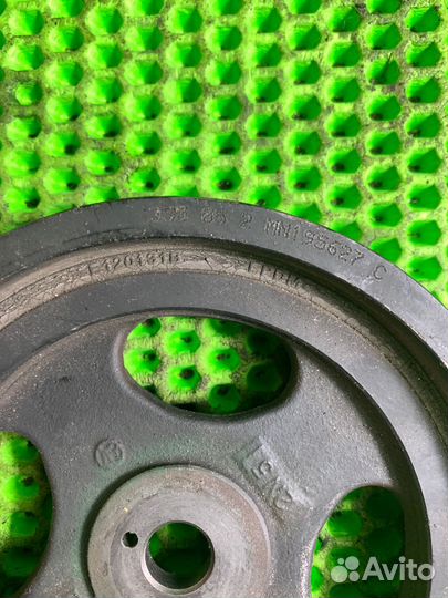 Шкиф коленвала Mitsubishi Colt