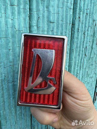 Ваз 2106 ладья, эмблема, красная