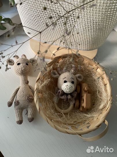 Вязаные игрушки, погремушки стильные