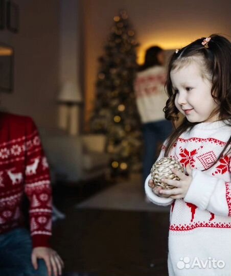 Новогодний свитер с оленями family look